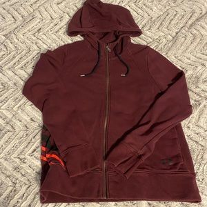 Under Armour Sweatshirt